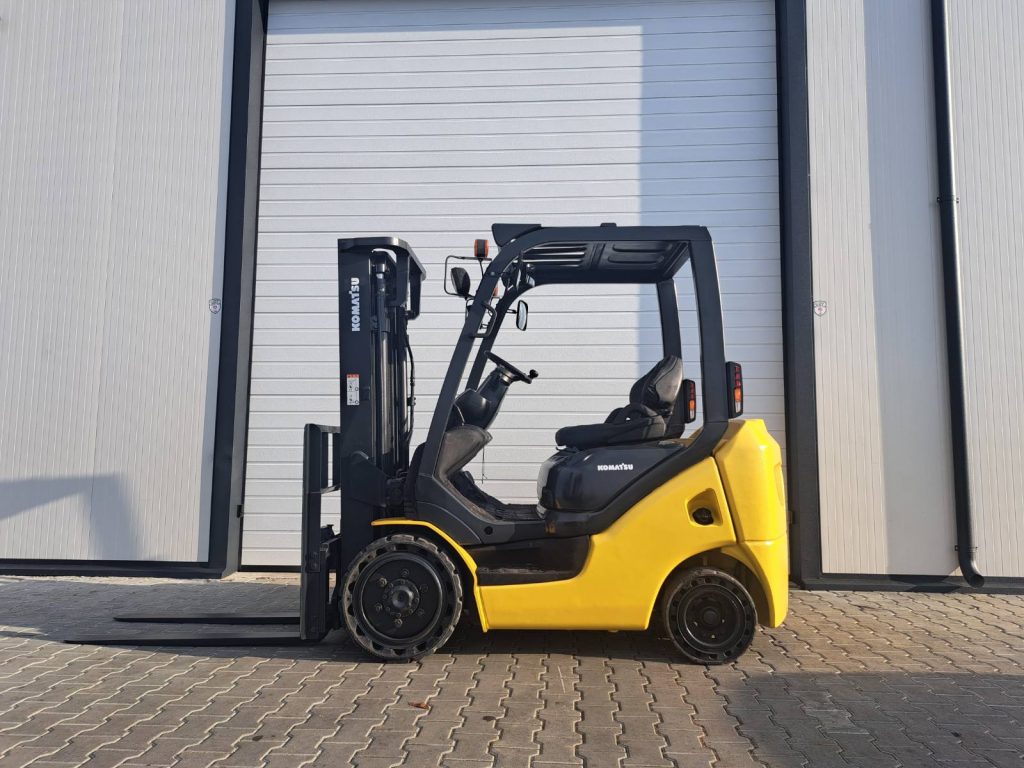 Газокар Komatsu FG20NT – 2000 кг, 3 м