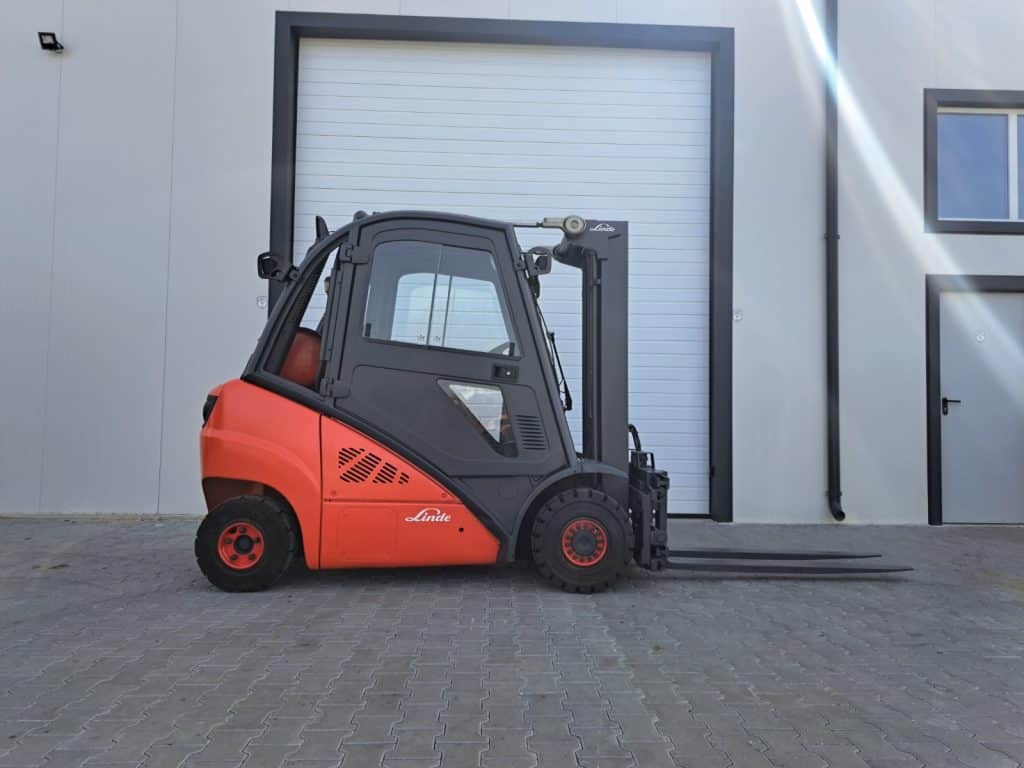Газокар Linde H20T-02 – 2000 кг, 4.6 м