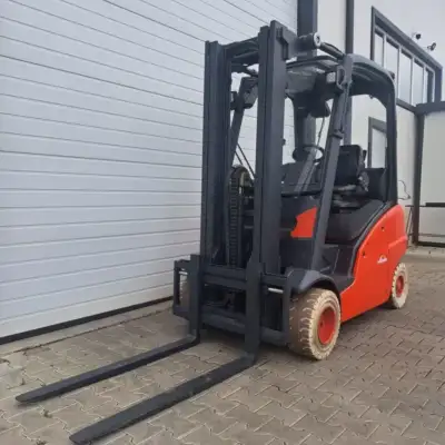 Кабина с предно и задно стъкло Газокар Linde H20 – кабина, 2000 кг, 4.65 м